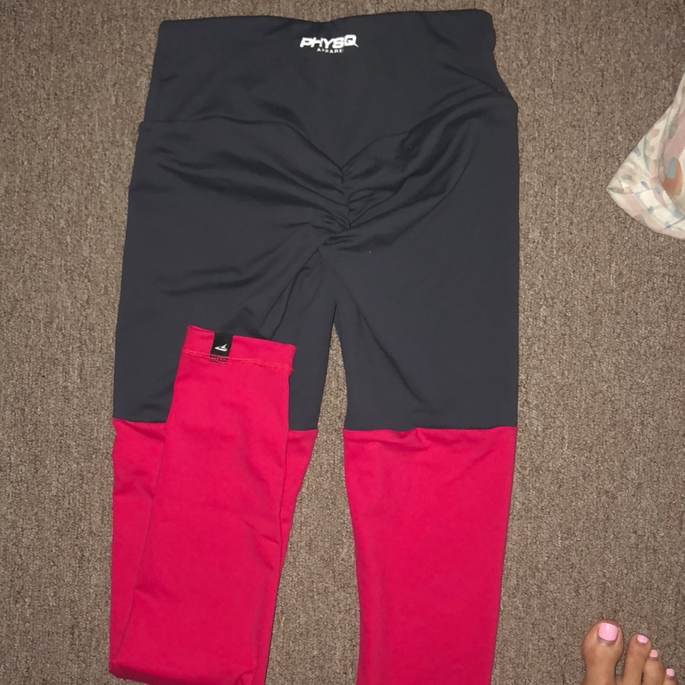 Physiq apparel scrunch leggings